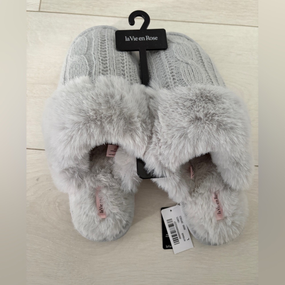 La Vie En Rose Cozy Gray Memory Foam Slippers